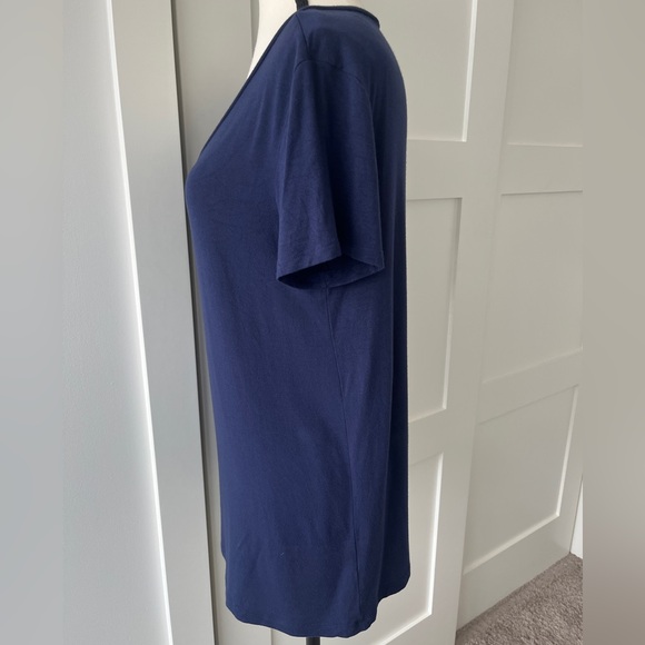 Halogen Women's Size Small Navy Blue Short sleeved V-neck T-Shirt. - Picture 4 of 5